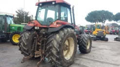9#3850 Trattore New Holland G210