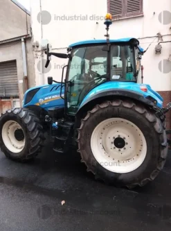 2#9532 Trattore New Holland T5 110
