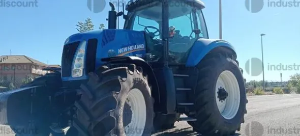 2#9861 Trattore New Holland T8040