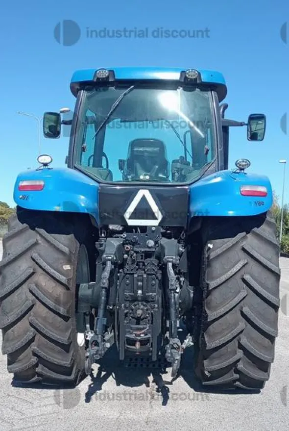 2#9861 Trattore New Holland T8040