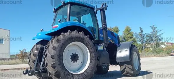 2#9861 Trattore New Holland T8040