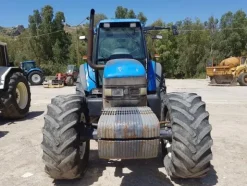 4#3287 Trattore New Holland TM165