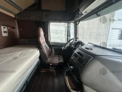 13#9792 Trattore stradale DAF
