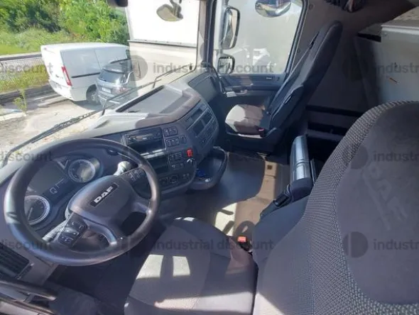 3#9469 Trattore stradale DAF