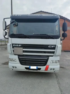 Trattore stradale DAF CF 85 460