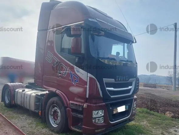 4#9114 Trattore stradale Iveco