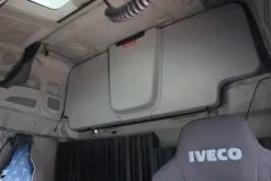 5#7092 Trattore stradale Iveco