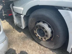 4#8581 Trattore stradale Iveco
