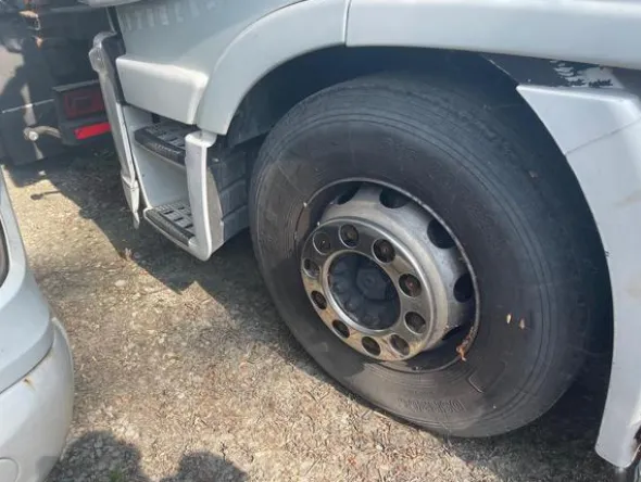 4#8581 Trattore stradale Iveco