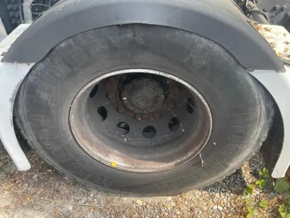 4#8581 Trattore stradale Iveco