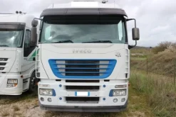4#7092 Trattore stradale Iveco