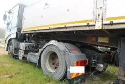 4#7092 Trattore stradale Iveco