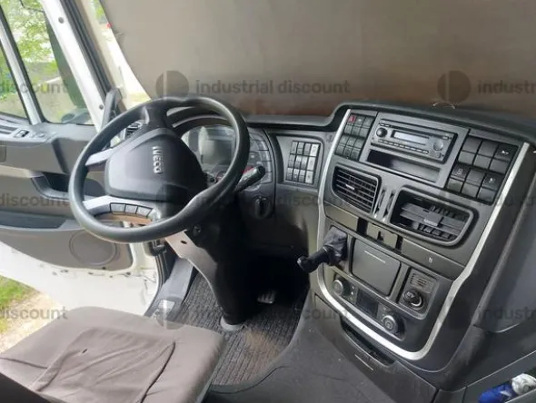 2#10194 Trattore stradale Iveco