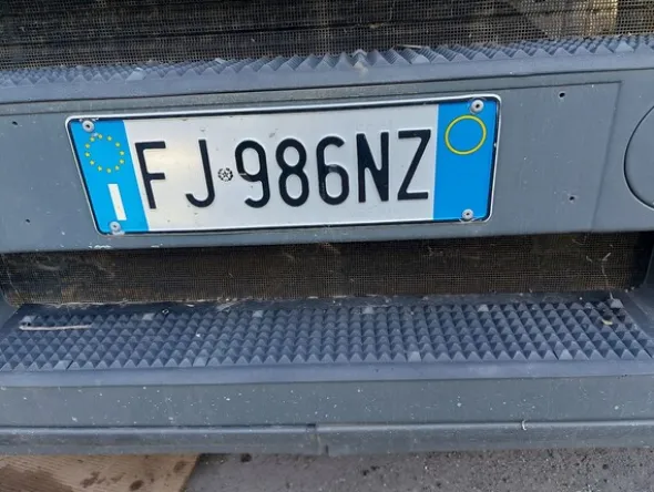 2#8112 Trattore stradale Iveco AS440