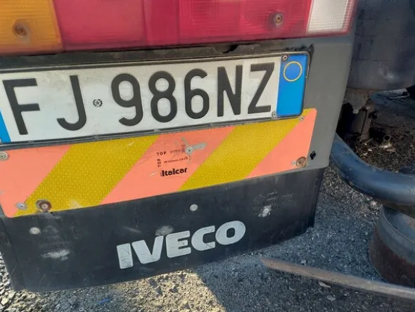 2#8112 Trattore stradale Iveco AS440