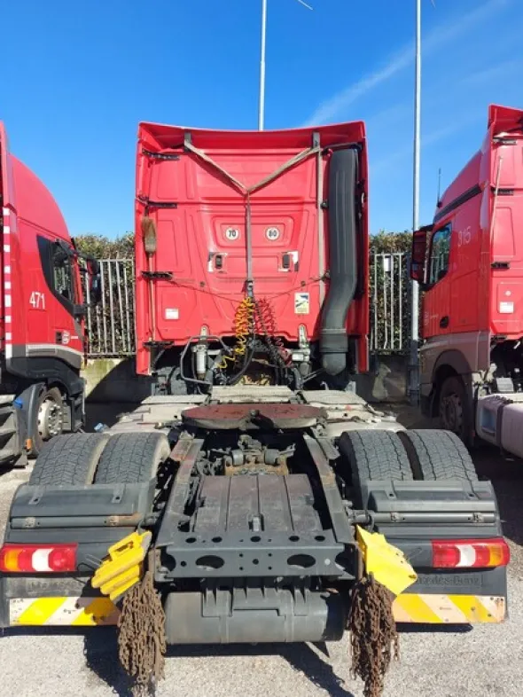 2#8302 Trattore stradale Mercedes New Actros 1845