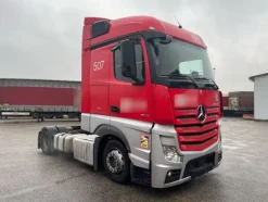 8#8302 Trattore stradale mercedes New Actros 1845