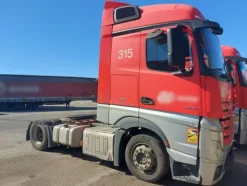 3#8302 Trattore stradale Mercedes New Actros 1845