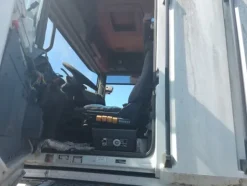 21#7675 Trattore stradale Renault