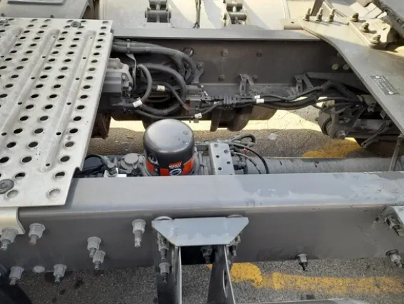 5#8085 Trattore stradale Renault RVI T460