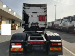 5#8085 Trattore stradale Renault RVI T460