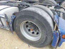 5#8177 Trattore stradale Scania