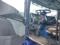 5#8177 Trattore stradale Scania