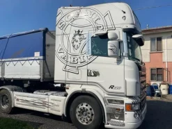 1#7761 Trattore stradale Scania