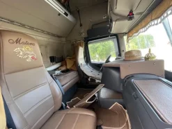 13#8333 Trattore stradale Scania CV500