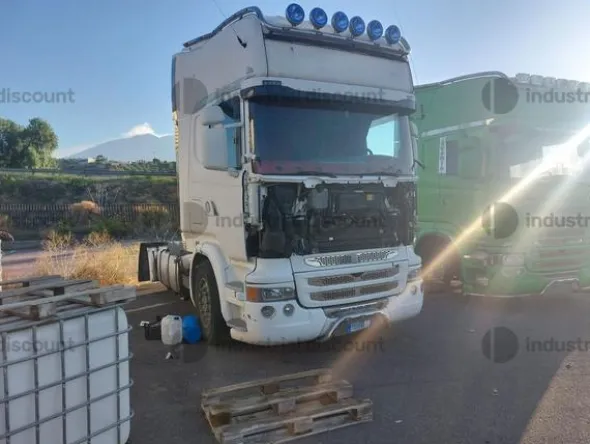 1#9534 Trattore stradale Scania CV R 500