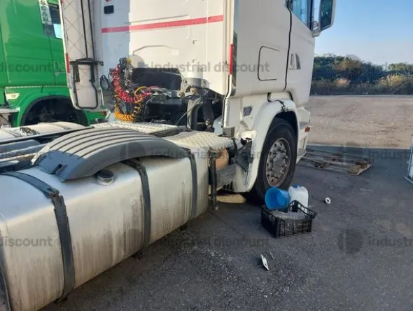 1#9534 Trattore stradale Scania CV R 500