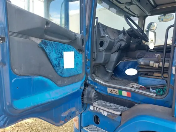11#8177 Trattore stradale Scania e Semirimorchio isotermico