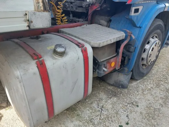 11#8177 Trattore stradale Scania e Semirimorchio isotermico