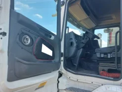 12#8177 Trattore stradale Scania e Semirimorchio isotermico Bartoletti