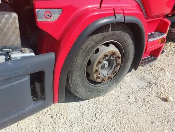 3#8177 Trattore stradale Scania e semirimorchio SCHMITZ