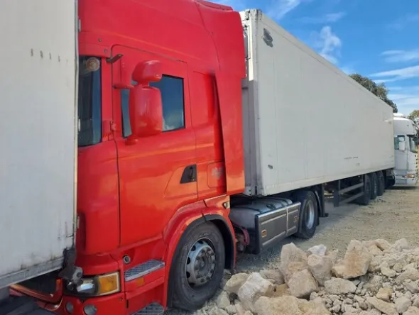 3#8177 Trattore stradale Scania e semirimorchio SCHMITZ