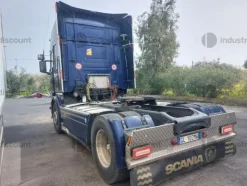 13#8641 Trattore stradale Scania R 580