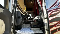1#8332 Trattore stradale Scania R500