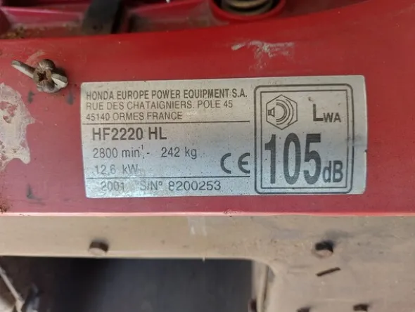 30#7915 Trattorino tosaerba Honda e macchine
