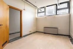 #15083 Tredici locali per ex istituto di credito