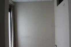 #14893 Tre negozi vicini in edificio polifunzionale