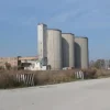 #25205 Tre sili con area pertinenziale