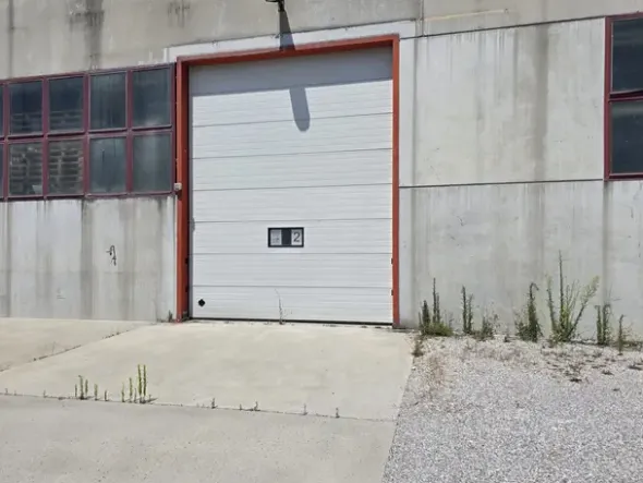 #2639889 Tribunale di Udine - Capannone industriale con beni mobili