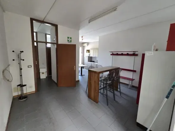 #2639889 Tribunale di Udine - Capannone industriale con beni mobili