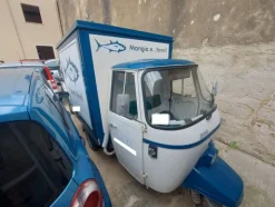 19#8175 Triciclo Ape Piaggio