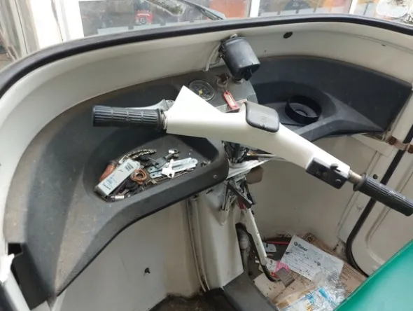 19#8175 Triciclo Ape Piaggio