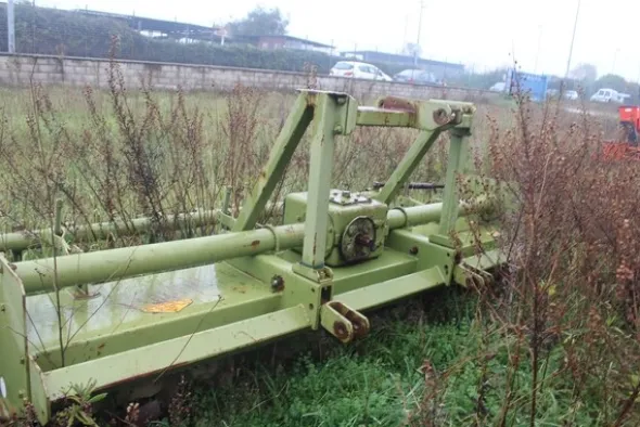 33#5817 Trincia Palladio e seminatrice Agri Moto