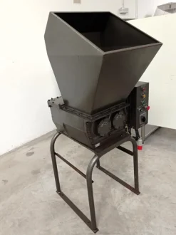 TRITURATORE INDUSTRIALE (COD. IND-PR-TRI-2)