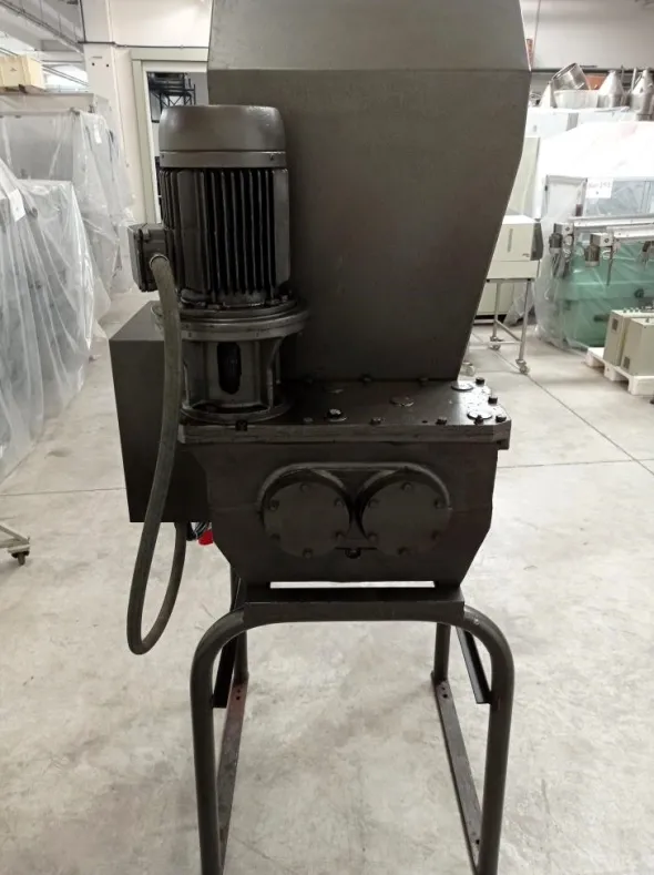 TRITURATORE INDUSTRIALE (COD. IND-PR-TRI-2)