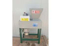 Trituratore monoalbero per plastica